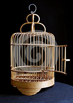 Bird cage