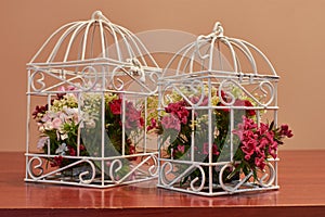 Bird cage flower arrangement vintage wedding decorations