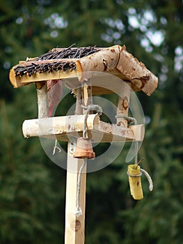 Bird feeder