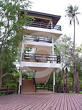 Birdwatcher tower