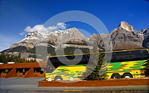 Birght yellow tour bus