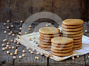 Biscuits with chick-pea flour folded turret