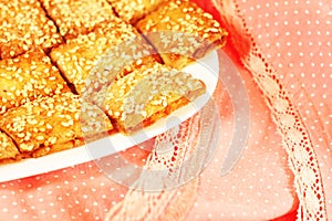 Biscuits with sesame