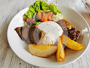 Bistik Authentic with Vegetables