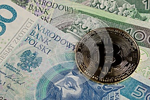 Bitcoin phisical lies on bills