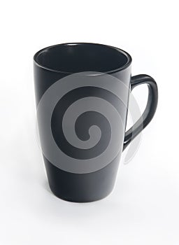 Negro cerámico taza en blanco 