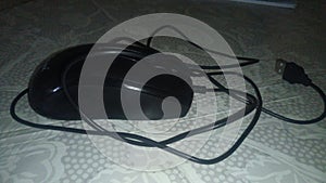 Black computer mouse for better keyboard control