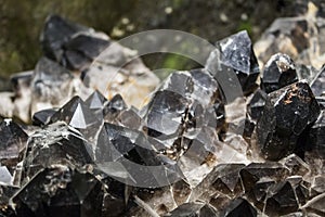 Black crystalic mineral