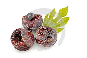 Black dried figs