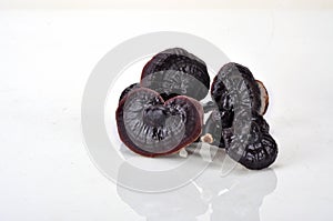 Black Ganoderma lucidum