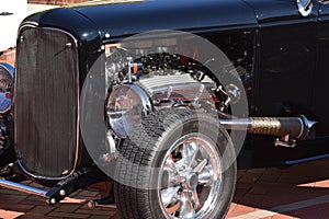 Black and Lots of Chrome 1932 Ford Roadster