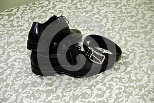 Black male shoes and weist band