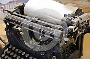 Black mechanical typebar typewriter