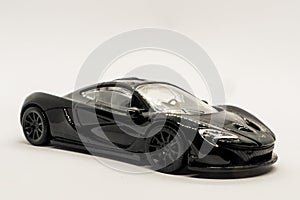 1:43 McLaren P1