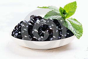 Black pearls of tapioca