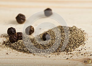 Black pepper powder