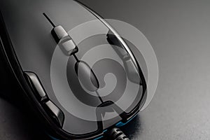 Black professional gaming wired gaming mouse