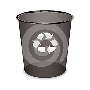 Black recycle can