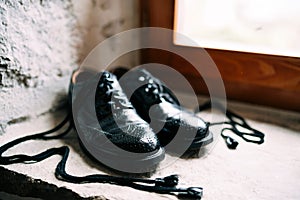 Black Scottish Groom Shoes with Rabbit Leather Long Laces - Ghillie Brogues.