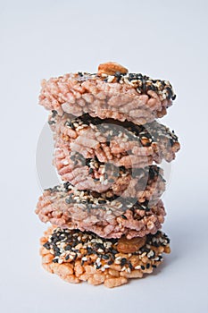 Black sesame rice crust