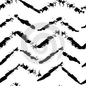 Black and white hand drawn dry brush zig zag seamless pattern. Vector illustration.