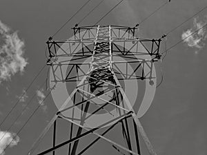 Black-and-white high-voltage support