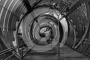 Black and white image of the Arganzuela Footbridge photo