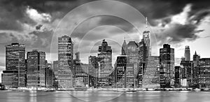 Black and white panoramic picture of the New York City.