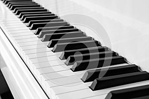 Black and White piano keyboard