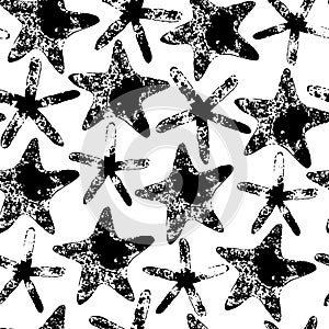 Black and white starfishes grunge print summer seamless background, vector