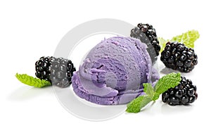 Blackberry ice cream