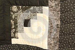 Blacks and cream Ccoseup Log Cabin Amish Handmade  Quilt