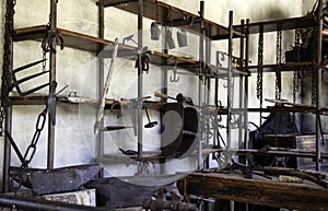 Blacksmithing with horseshoes