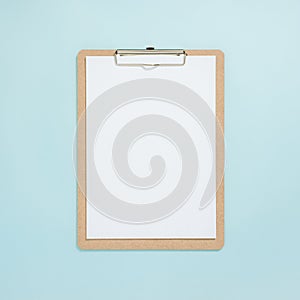 Blank clipboard mock up on pastel color background