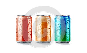 Blank colors aluminium soda can mockup with drops