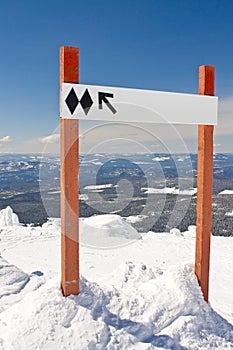 Blank Expert Terrain Ski Hill Sign