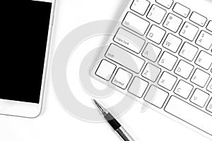 Blank smart phone, keyboard and pen