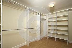 Blank walk-in closet