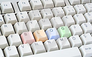 Webový denníček písomný v počítač klávesnica 
