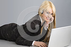 The blond and the laptop