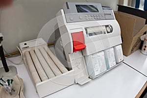 Blood gas analyzer