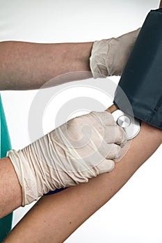 Blood pressure measurement on the upper arm