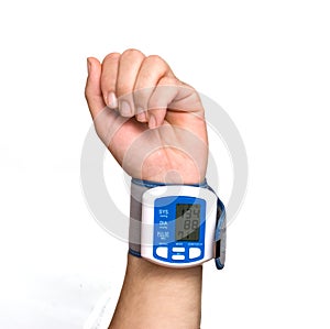 Blood pressure measuring device