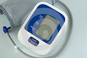 Blood pressure meter