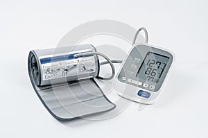 Blood pressure monitor