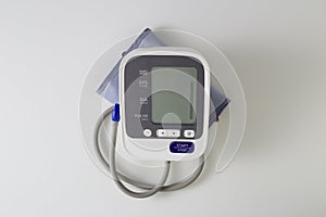 Blood pressure monitor with automatic system white background
