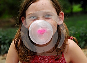 Blowing bubble with gum