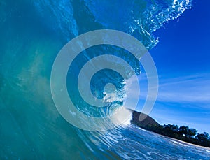 Blue barreling wave