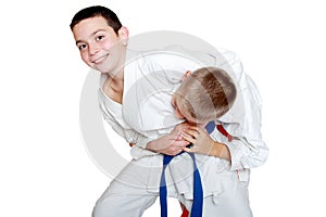 With a blue belt athlete did capture an athlete's head with an orange belt