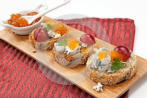 Blue Cheese and Apricot Jam Crostini photo